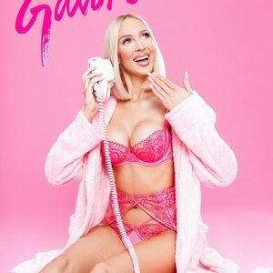 NWT Ann Summers pink & red lace set (S / 4 / 32D)